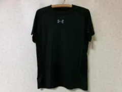 101348　アンダーアーマー　Tシャツ　黒