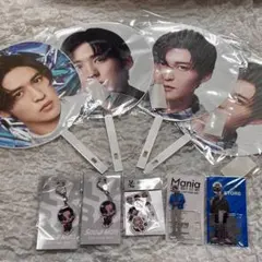 目黒蓮　うちわ、キーホルダー、アクスタ