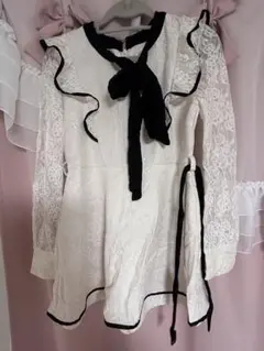 evelyn エブリン レースリボンロンパース