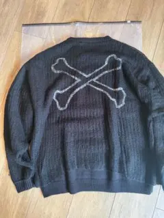 WTAPS ブラック クロスボーン ニットセーター WTAPS ニットセーター | ブラック | FARFETCH JP