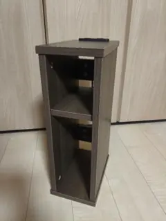 ナイトテーブル