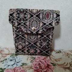 Item thumbnail for item 5f70e5b3-83dc-4d17-abc6-3920cadaf3dc