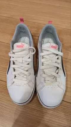 PUMA スニーカー ホワイト ピンク　24.5cmのサムネイル