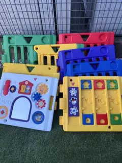 美品　拡張トイパネルセットベビーサークル 扉 トイパネル 8枚 セーフティグッズ