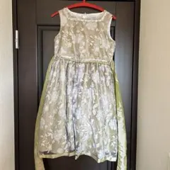 フォーマルドレス 薄緑色 花柄刺繍