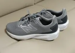 New Balance レディーススニーカー 25㌢