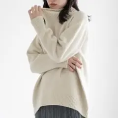 ローリーズファーム　アイボリー ハイネック ニットセーター
