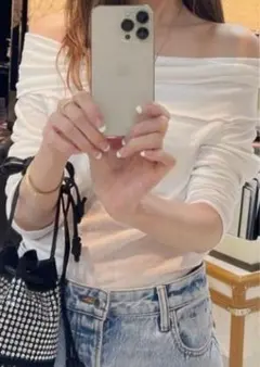 ZARA 未使用品タグ付き ホワイトオフショルダー長袖トップス M