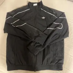 adidas ブラック ナイロンジャケット