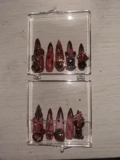 量産型血垂れネイル