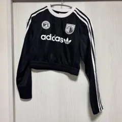 アディダス クロップド丈 トップスのサムネイル