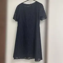 残1コムサイズム　美品ネイビーフォーマルワンピース　9号M-L レースプリーツ春