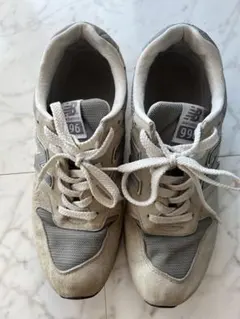 New Balance 996 ベージュ スニーカー