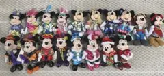 【美品】ディズニーぬいぐるみバッジ　2017年セット