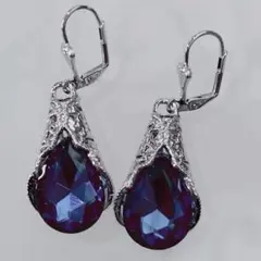 新品未使用 青色クリスタル涙型ピアス フックフープ