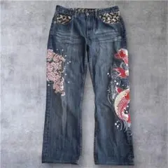 美品 絡繰魂 カラクリダマシイ 桜 流水 総柄デニムパンツ 32 和柄 刺繍