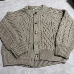 GU ベージュ ケーブルニットカーディガン