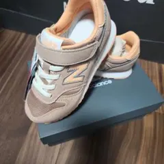 New Balance YV373PBROWN/C 17.5cm　ベージュ