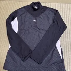 130cm Mizuno 長袖アンダーシャツ 130 黒/白