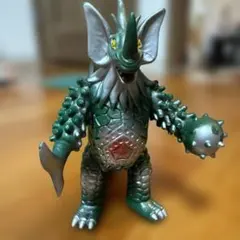 ウルトラマン 怪獣 ソフビ フィギュア タイラント