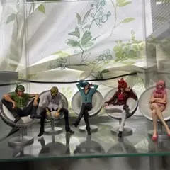 ヴィンスモーク家フィギュア 5体セット