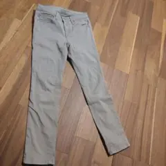 gu　スキニー　ベージュ