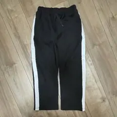 記名なし★130cmサイドラインパンツ黒グローバルワーク