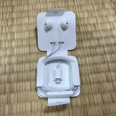 純正Apple EarPods with Lightning Connector