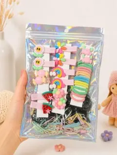 ベビー　キッズ　カラフルヘアピンとヘアゴムセット