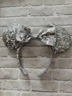 ディズニー Disney ミニーマウス耳カチューシャ シルバー スパンコール