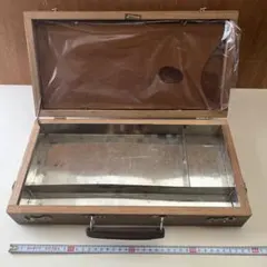 Item thumbnail for item 4f658304-22c3-4fc0-aec8-de46d23b2623