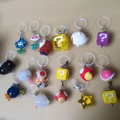 スーパーマリオ めじるしアクセサリー　アンブレラマーカー　キーホルダーのサムネイル