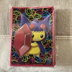 ポケモンセンター限定 スリーブ　メガヤミラミのポンチョを着たピカチュウ バラ】 日版 ポケセン限定 メガヤドランのポンチョを着た