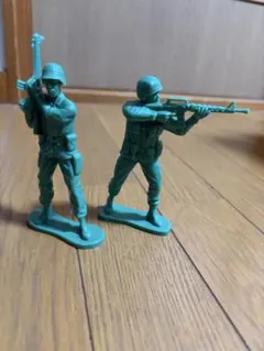 グリーンアーミーメン　ミリタリー兵士フィギュア 2体セット　トイストーリー