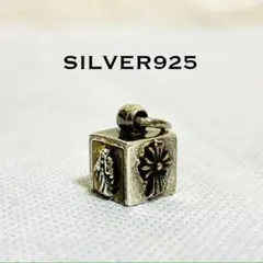 シルバー925 ペンダントトップ　スクエア　キューブ　クロス　クラウン　マリア