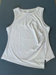 ホワイト タンクトップ ヨガウェア