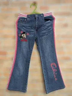 Item thumbnail for item ae55f071-458b-4174-8d4d-dc8deff1b73a