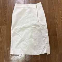 OFUON タイトスカート ホワイト スリット入りのサムネイル