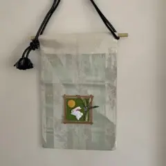 ウサギと月の刺繍タペストリー　秋