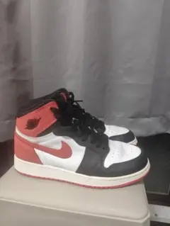 Nike Air Jordan 1 Mid ホワイト/ブラック/レッド