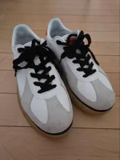 Onitsuka Tiger DELECITY LICHEN GREEN - メルカリ