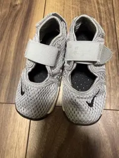 NIKE エアリフト 16cm グレー - メルカリ