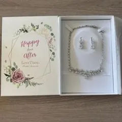 LoveTiara ウェディング　アクセサリー　ピアス　ネックレス