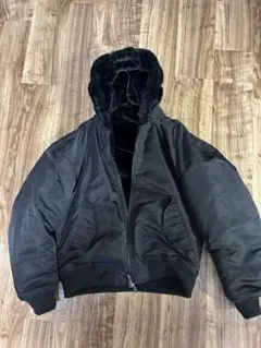 リバーシブルボンバージャケット