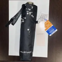 新品タグ付ジルスチュアート黒 シルバー柄 遮光 ラージサイズ 晴雨兼用折り畳み傘