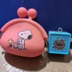 PEANUTS スヌーピー シリコン がま口 ・スヌーピークッキー缶チャーム