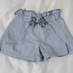 BeBe 花柄ショートパンツ