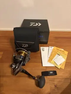 ダイワ 25ソルティガ 25000-P オシア17+ 15号 300m - メルカリ