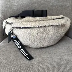 niko and... ボア　ボディバッグ　ウエストバッグ