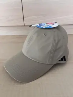 adidas アディダスキャップ ベージュ